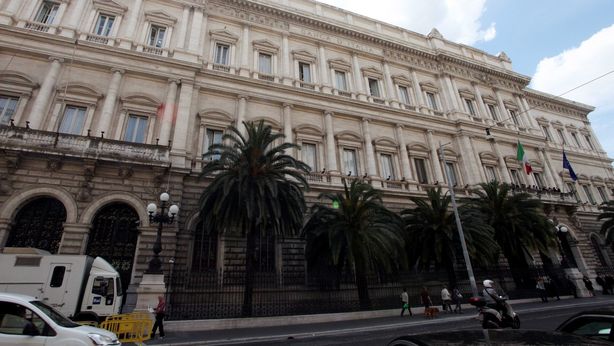 Crac banche e bail in: correntisti e risparmiatori brancolano nel buio