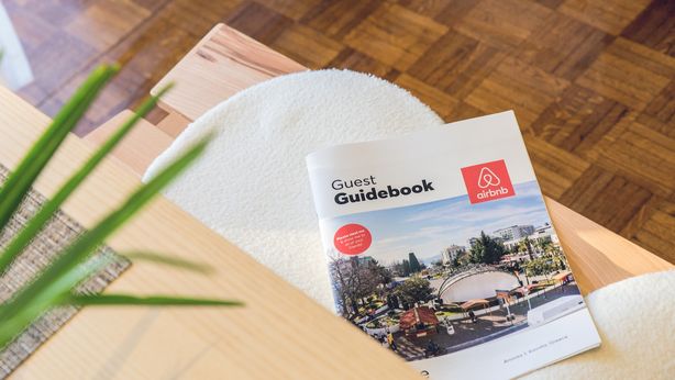 Airbnb, incremento del 10% nei ricavi del terzo trimestre 2025
