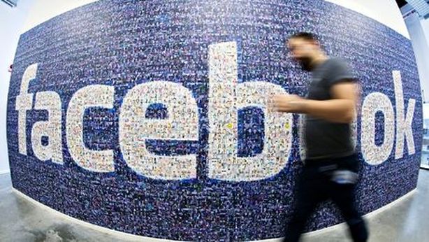 Facebook compie 10 anni e si regala il giornale Paper