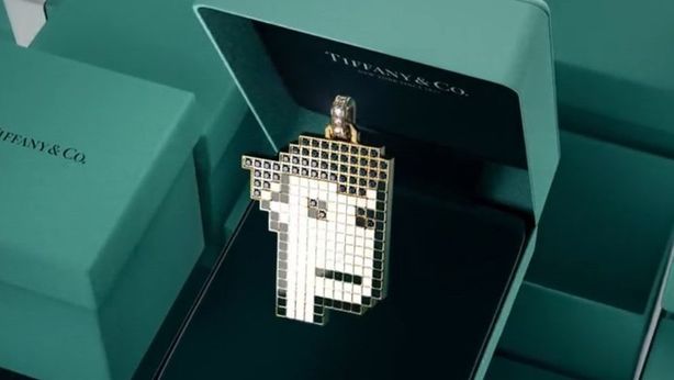 NFT, Tiffany mette in vendita ciondoli di CryptoPunk