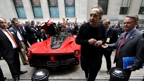 Borsa Milano giù, Saipem -10%. FCA, utili in forte calo senza Ferrari