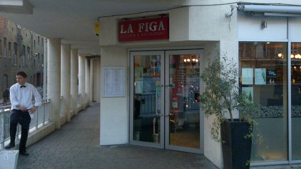 Il ristorante italiano più stravagante di Londra, tra bordelli e nomi scomodi