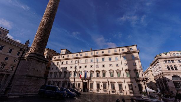 PA: per gli stipendi salta il tetto dei 240 mila euro, quali sono le categorie interessate