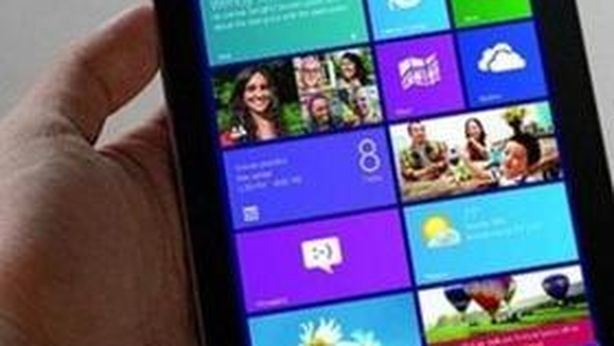 Crollo vendite Pc -14%, Microsoft cambia strategia