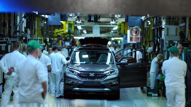 Giappone: Pmi ancora in contrazione a gennaio, Pmi servizi migliora fase di espansione