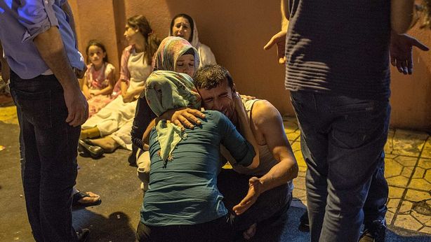 L’Isis e il baby kamikaze nella strage in Turchia