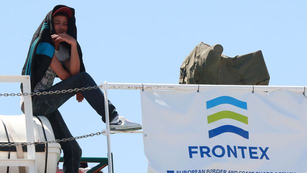 Immigrazione: piano Ue per l’Italia, che è furiosa con l’Austria