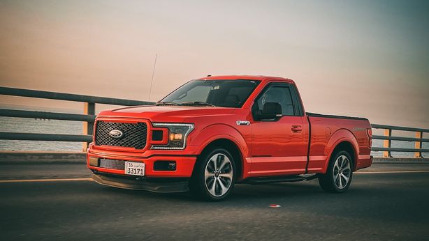 Ford pronta a sfidare Tesla con nuovi veicoli elettrici economici