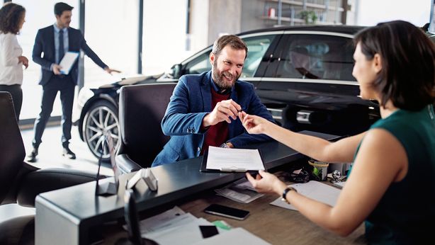 Auto, quali sono i 10 modelli che consumano meno?