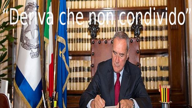 Grasso: cambio di residenza
