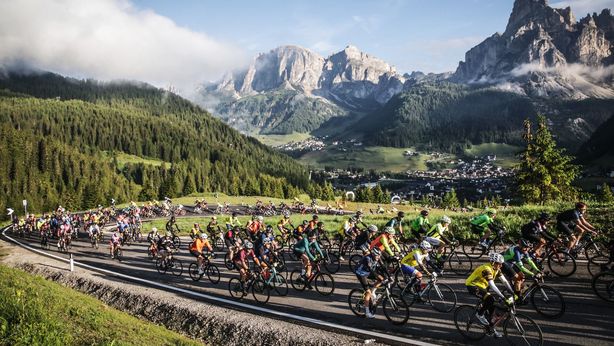Intesa Sanpaolo Private Banking al fianco della Maratona dles Dolomites