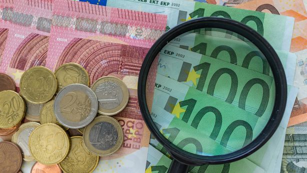 UBS: cala il patrimonio delle famiglie italiane, finanza rappresenta meno della metà del capitale