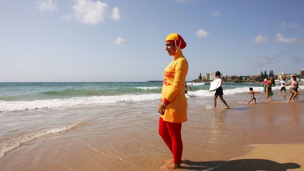 Italia: sottomarini spia contro l’ISIS. Scoppia polemica sul burkini