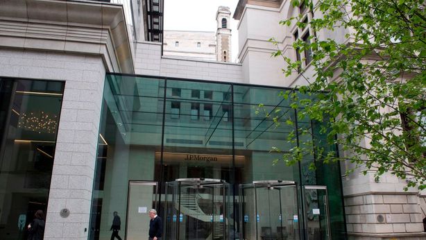 JP Morgan alle banche: unitevi o rimarrete senza finanziamenti