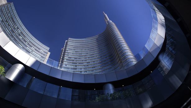 Intesa Sanpaolo leader nel risparmio gestito: 900 mld di euro di patrimonio
