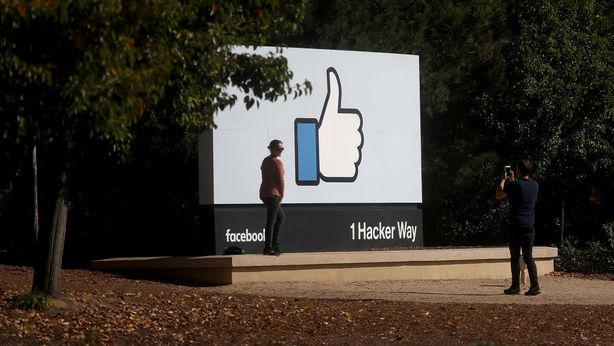 Ex presidente Facebook: “Solo Dio sa cosa sta facendo ai bambini”