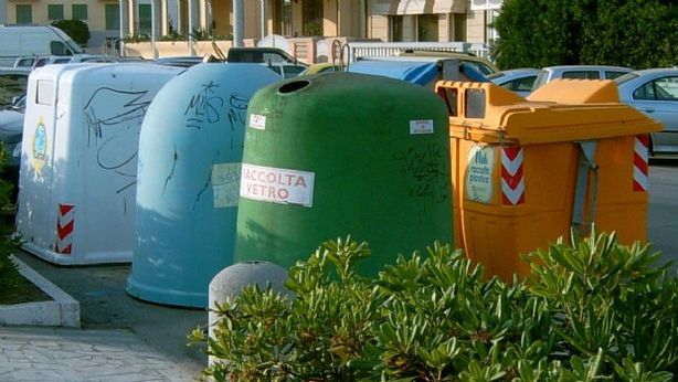 Tarsu-Tares-Tari, è caos per le tasse sulla spazzatura