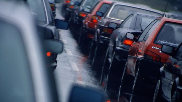 Mercedes-Benz; nel primo trimestre EBIT a +8%