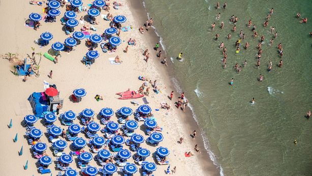 Concessioni ai balneari, è scontro tra Europa e governo