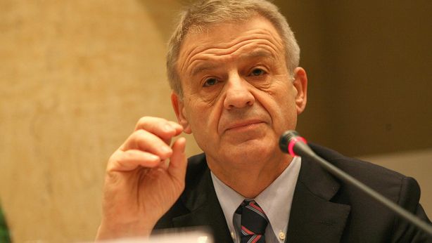 Ex ministro Clini (governo Monti) indagato per associazione a delinquere