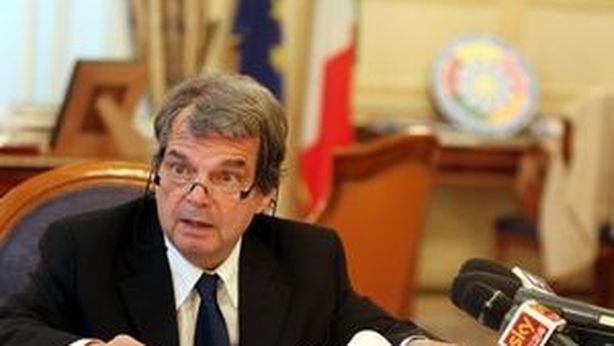 Padoan chiamato a spiegare in aula come farà a evitare nuova manovra