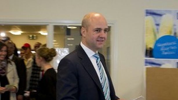 Svezia: premier Reinfeldt scampa ad attentato
