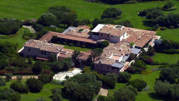 Berlusconi, verso vendita villa in Sardegna