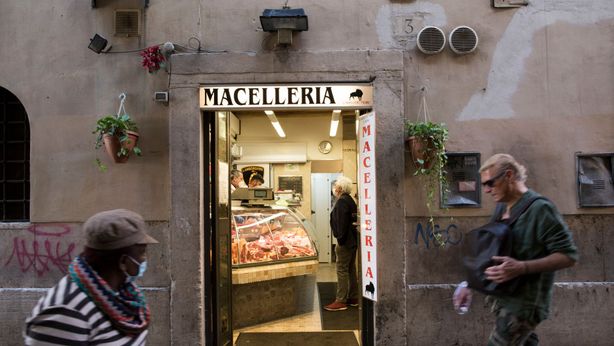 Immobiliare: piccoli negozi di quartiere nel radar degli investitori