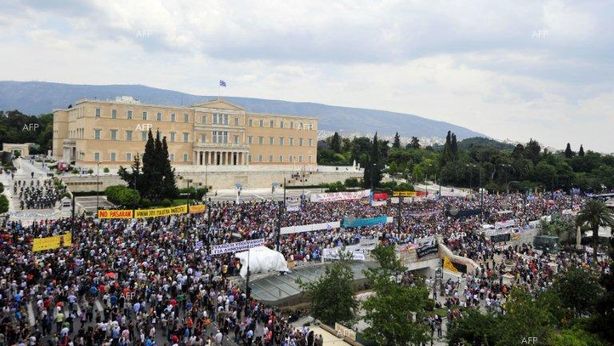 Grecia: rabbia anti-austerity cresce, è paralisi totale