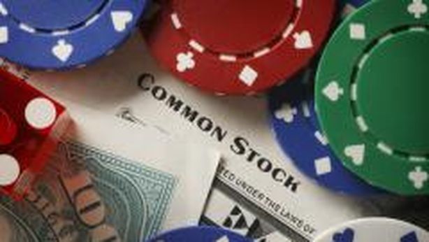 Azioni contro bond? Scommettere su entrambi