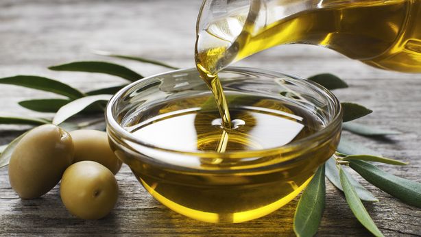 Olio d’oliva, da Ue ok a import da Tunisia. Italia furiosa