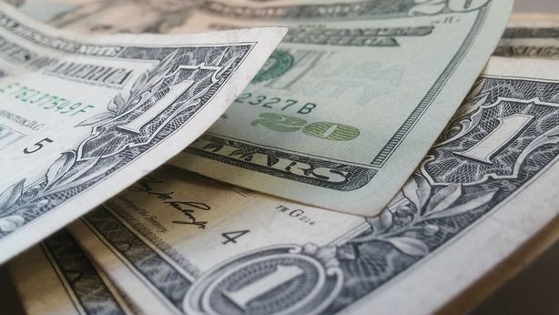 Stimoli per 900 miliardi dal Congresso Americano, un trilione in Giappone