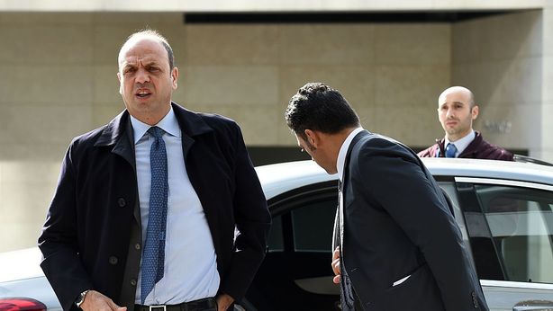 Tangenti ed evasione, decine di arresti a Roma. Indagato deputato