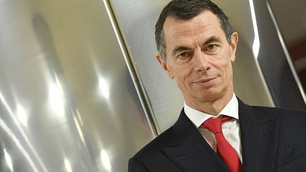 Unicredit: utili 2017 battono le stime. Torna dividendo cash