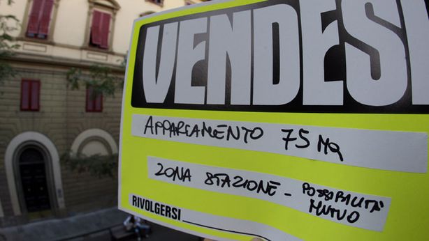 Immobiliare: in 5 anni compravendite -45%