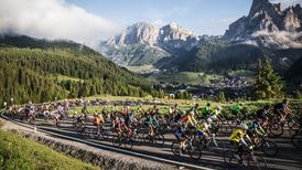 Intesa Sanpaolo Private Banking al fianco della Maratona dles Dolomites