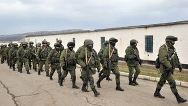 Putin occupa la Crimea. E Kiev chiama i riservisti