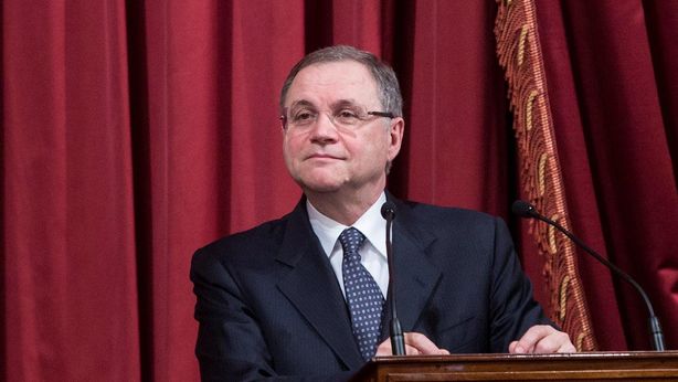 Visco: “Percorso Bce chiaro, alzare tassi con giudizio”