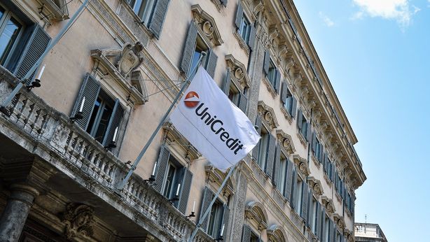 Unicredit pronta vendita 100% Pioneer, ipotesi Poste