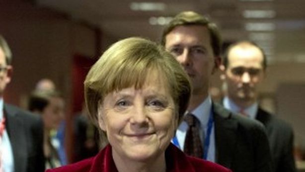 Italiani: fiducia dimezzata nell’Unione Europea