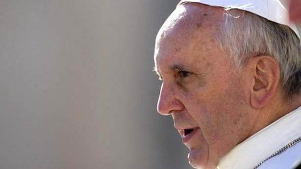Vaticano: Papa Francesco marca stretto lo Ior