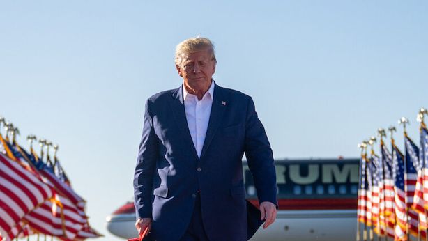 Trump, i capi d’accusa salgono a 34. Ma lui si dice non colpevole