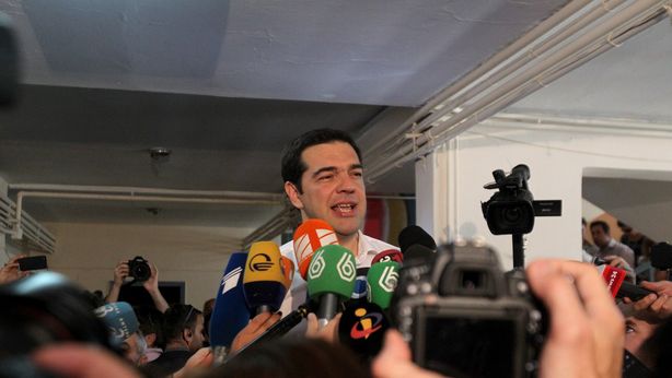 Tsipras, piano fallito: “perdere referendum e lasciare ad altri disonore del sì a troika”