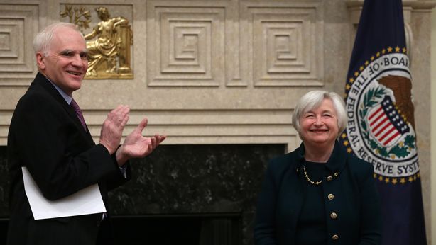 Tardi perché banche centrali forniscano denaro direttamente ai cittadini