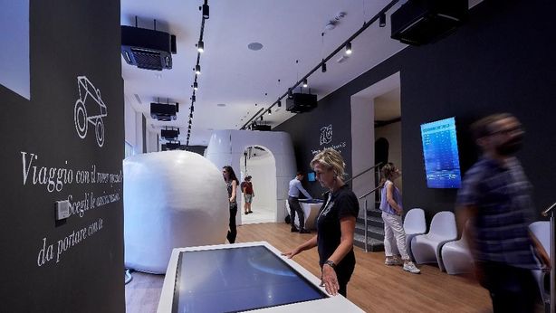 Intesa San Paolo Assicura apre a Torino showroom sensoriale con Deloitte Digital