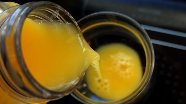 UE rinvia i contro-dazi. Dai jeans al succo d’arancia, quali i prodotti made in USA a rischio rincari