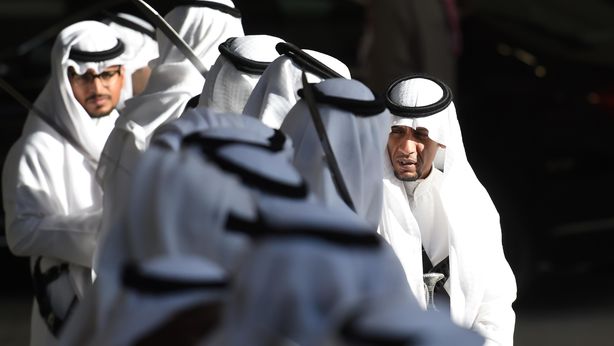 Arabia Saudita: “irrazionali prezzi a $30”. Boom petrolio oltre +5%