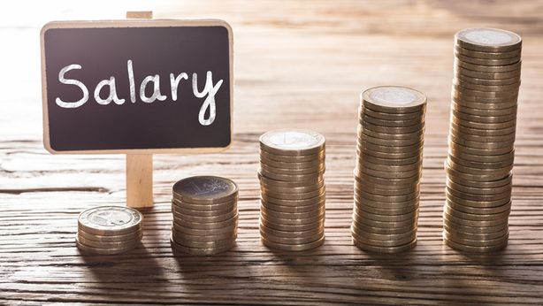 Lavoro, stipendio obbligatorio negli annunci: ecco come la direttiva Ue tutela i lavoratori