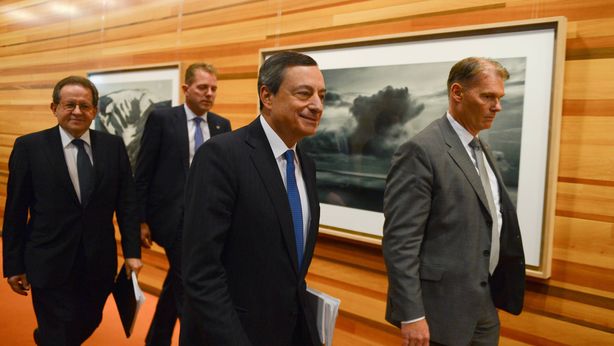 Draghi difende QE: anche Bundesbank acquistò titoli di stato