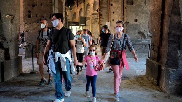 Assegno unico per i figli, si parte a marzo (non più a gennaio)